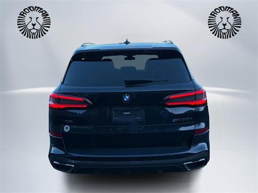 2021 BMW X5 M50i