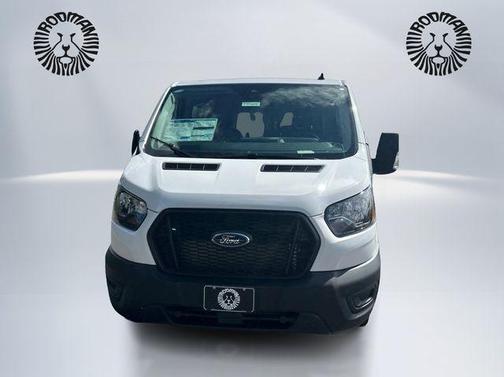 Oxford White 2025 Ford Transit-250 Base