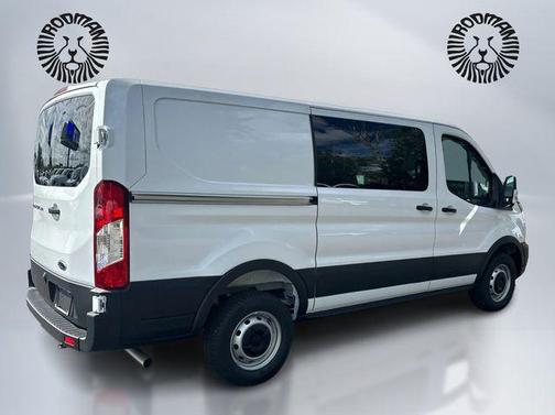 Oxford White 2025 Ford Transit-250 Base