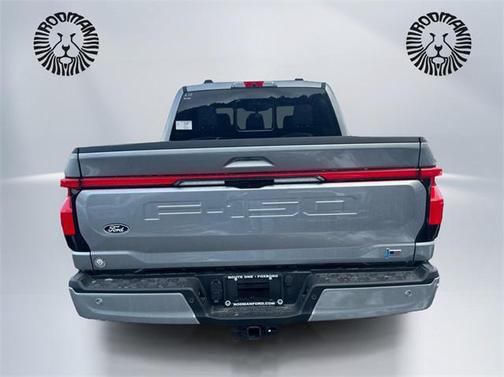 2025 Ford F-150 Lightning Platinum