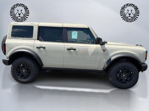 Desert Sand 2026 Ford Bronco Badlands
