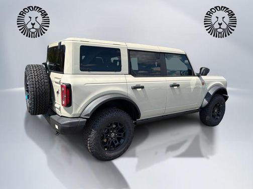 Desert Sand 2026 Ford Bronco Badlands