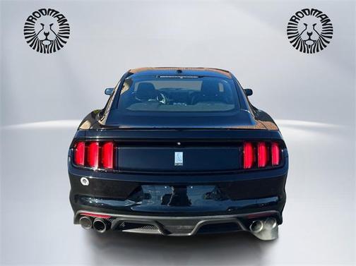 2016 Ford Shelby GT350 Base