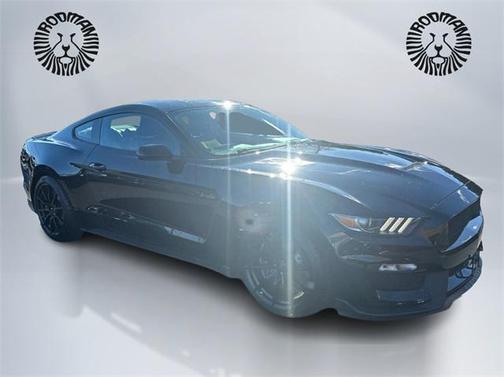 2016 Ford Shelby GT350 Base