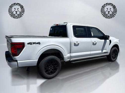 Oxford White 2026 Ford F-150 XLT