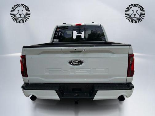 Oxford White 2026 Ford F-150 XLT