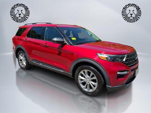 Rapid Red Metallic Tinted Clearcoat 2020 Ford Explorer XLT