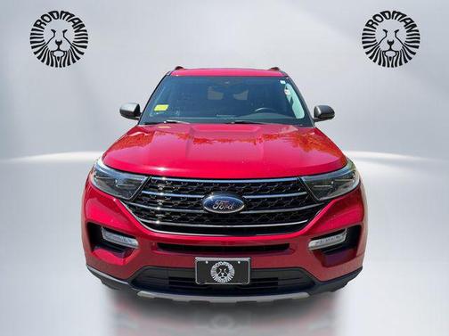 Rapid Red Metallic Tinted Clearcoat 2020 Ford Explorer XLT