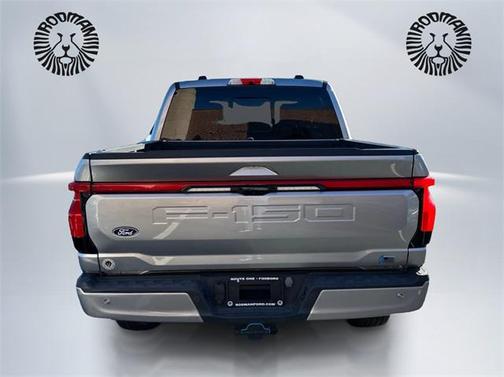 2024 Ford F-150 Lightning LARIAT