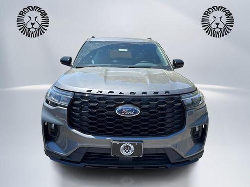 Carbonized Gray Metallic 2026 Ford Explorer ST-Line