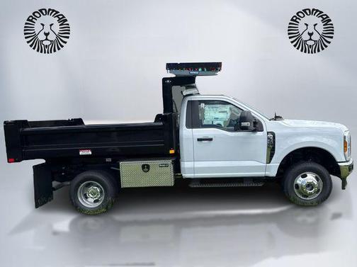 Oxford White 2026 Ford F-350 XL