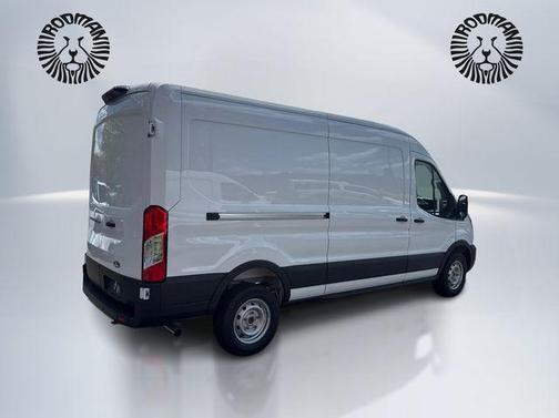 Oxford White 2026 Ford Transit-250 Base
