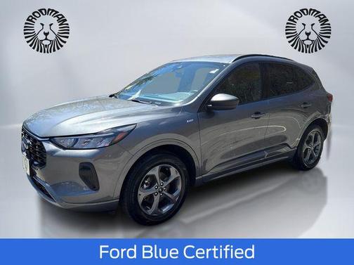 Carbonized Gray Metallic 2024 Ford Escape ST-Line