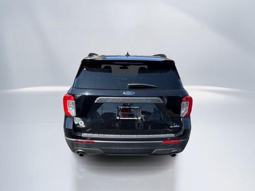 Agate Black Metallic 2022 Ford Explorer XLT