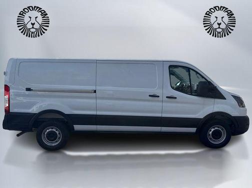 Oxford White 2025 Ford Transit-250 Base