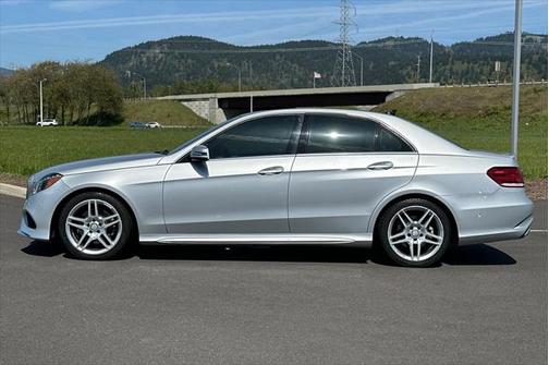 2016 Mercedes-Benz E-Class 4MATIC