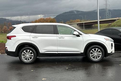 2019 Hyundai SANTA FE SE 2.4