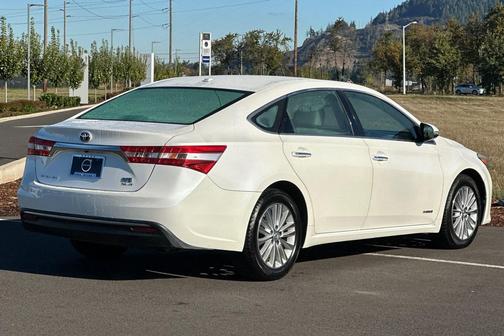 2015 Toyota Avalon Hybrid XLE Touring