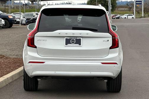 Crystal White Pearl 2026 Volvo XC90 Plus, B6 AWD Gas (mild hybrid), Gasoline, Bright, 7 Seats