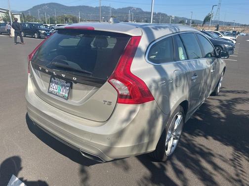 2017 Volvo V60 T5 Premier