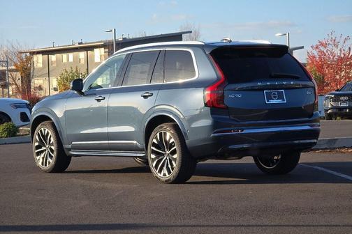2026 Volvo XC90 B6 Plus 7-Seater