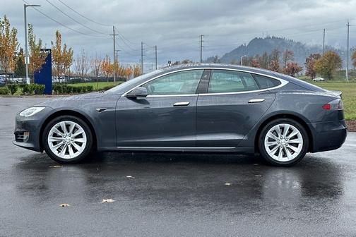 2018 Tesla Model S 75D