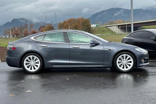 2018 Tesla Model S 75D