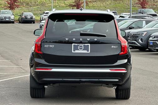 2026 Volvo XC90 B6 Plus 7-Seater