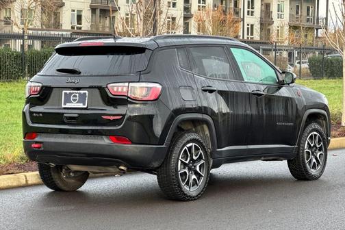 2024 Jeep Compass Trailhawk