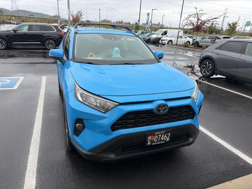 2021 Toyota RAV4 XLE Premium