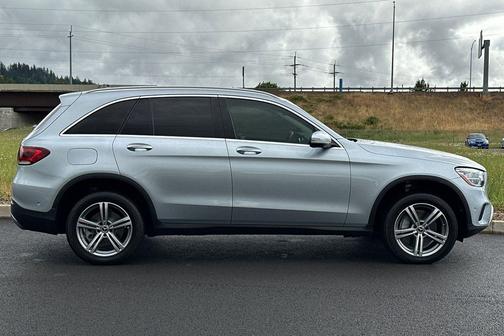 Cirrus Silver Metallic 2021 Mercedes-Benz GLC 300 4MATIC