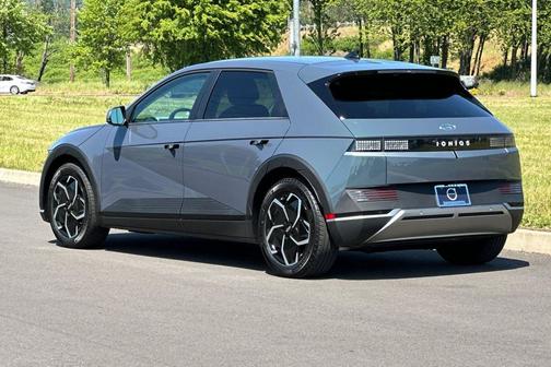 Digital Teal 2024 Hyundai IONIQ 5 SEL