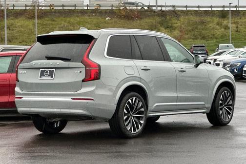 2026 Volvo XC90 B6 Plus 7-Seater