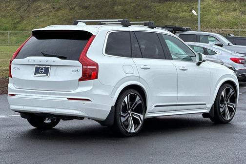 Crystal White Metallic 2025 Volvo XC90 B6 Ultra
