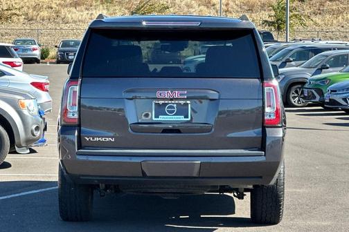 2017 GMC Yukon SLT