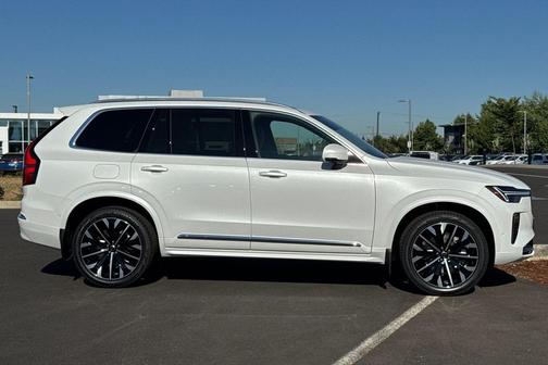 2026 Volvo XC90 B6 Plus 7-Seater