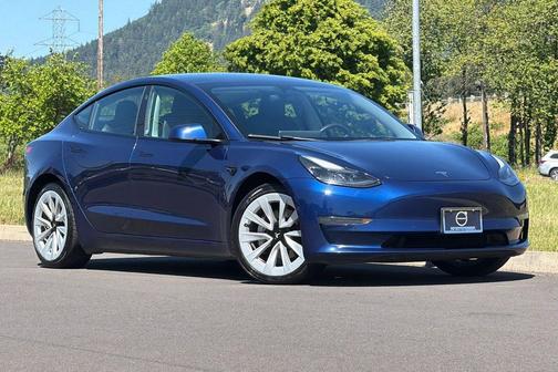 Deep Blue Metallic 2022 Tesla Model 3 Long Range
