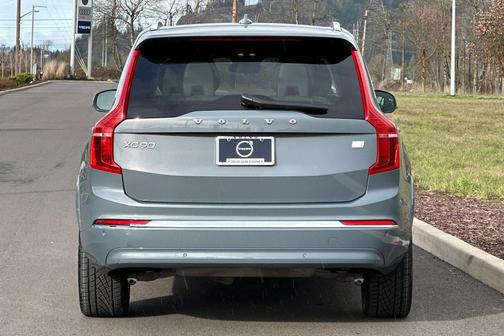 2023 Volvo XC90 Recharge Plug-In Hybrid T8 Ultimate 6-Seater