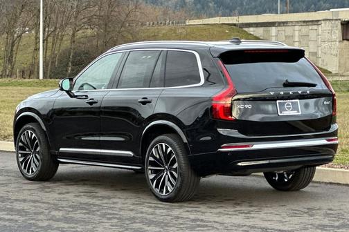 2026 Volvo XC90 Ultra, B6 AWD Gas (mild hybrid), Gasoline, Bright, 7 Seats