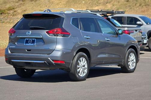 2020 Nissan Rogue S