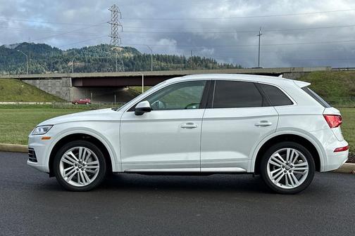 2019 Audi Q5 2.0T Premium Plus