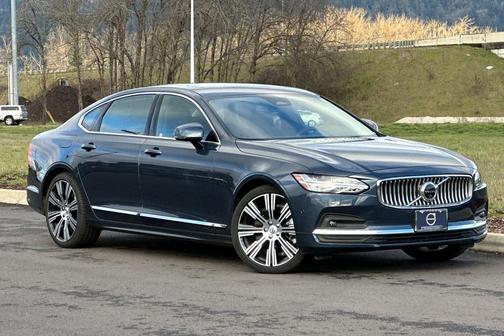Denim Blue Metallic 2025 Volvo S90 B6 Plus
