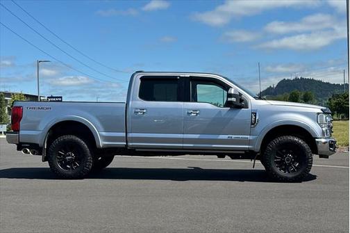2022 Ford F-350 Lariat