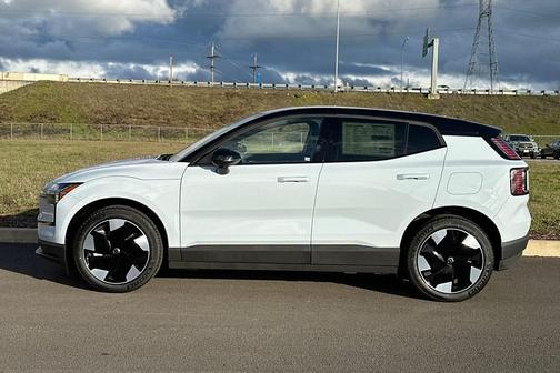 2026 Volvo EX30 Plus Twin Motor Performance, Fully electric