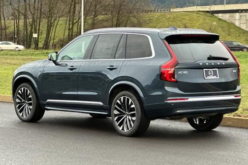 2026 Volvo XC90 B6 Ultra 7-Seater