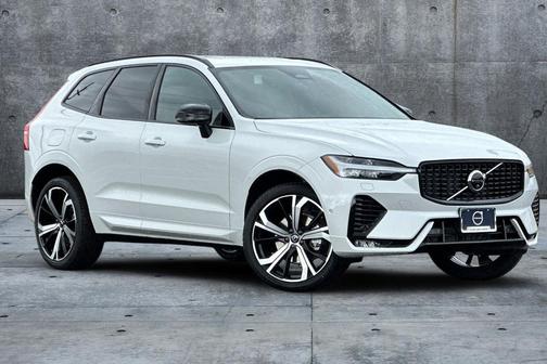 2025 Volvo XC60 B5 Ultra