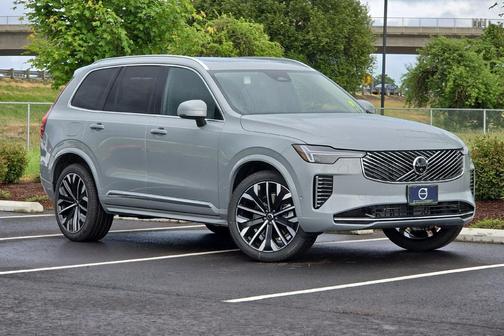 2025 Volvo XC90 B6 Ultra