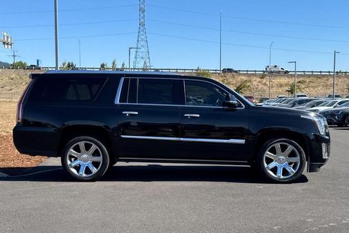 2020 Cadillac Escalade ESV Premium Luxury