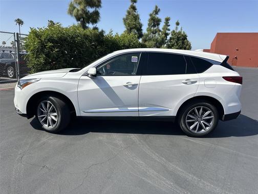 Platinum White Pearl 2023 Acura RDX