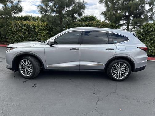 2023 Acura MDX 